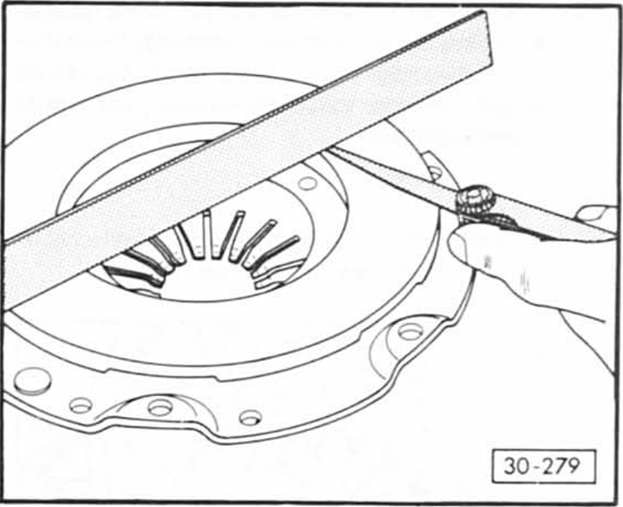 Ford Fiesta Reparaturanleitung. Kupplung aus- und einbauen/prüfen