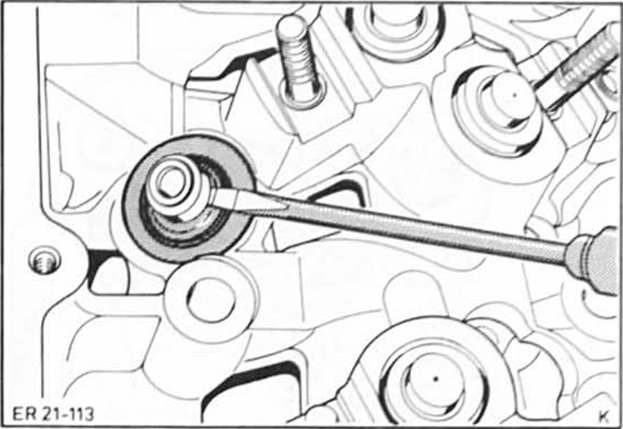 Ford Fiesta Reparaturanleitung. Ventil aus- und einbauen