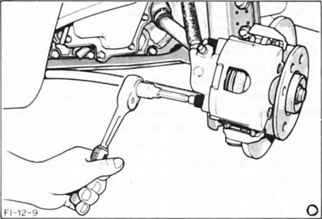 Ford Fiesta Reparaturanleitung. Bremsbelage aus-und einbauen