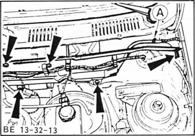 Ford Fiesta Reparaturanleitung. Scheibenwischermotor vorn aus- und einbauen