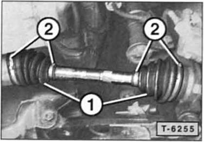 Ford Fiesta Reparaturanleitung. Gummimanschetten der gelenkwellen prüfen